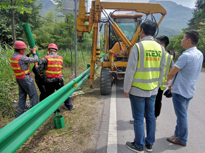 公路波形護欄的安裝作業(yè)應該注意的事項